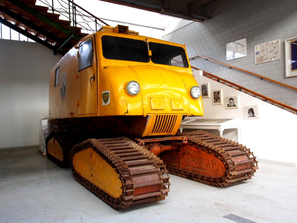 Tucker Sno-Cat pic1