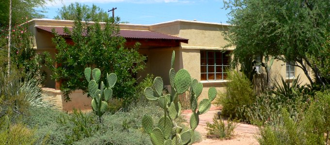 Tucson, Arizona 2101 E Water from SW 1