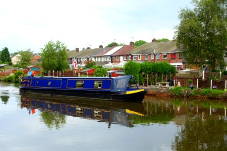 Trent and Mersey Canal - Etruria, Staffordshire - DSC09517