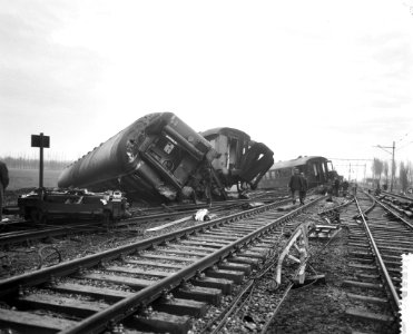 Treinongeluk bij Woerden, overzicht van de situatie op dinsdagmorgen, Bestanddeelnr 911-8092