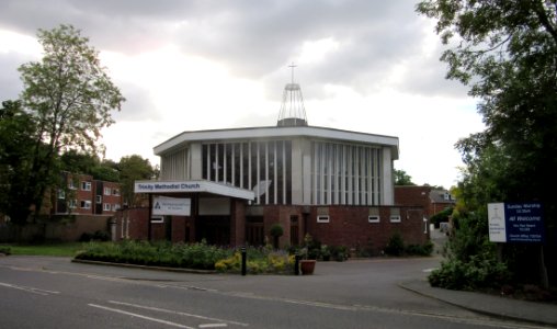 Trinity Methodist Church, Brewery Road, Woking (June 2015) (6)