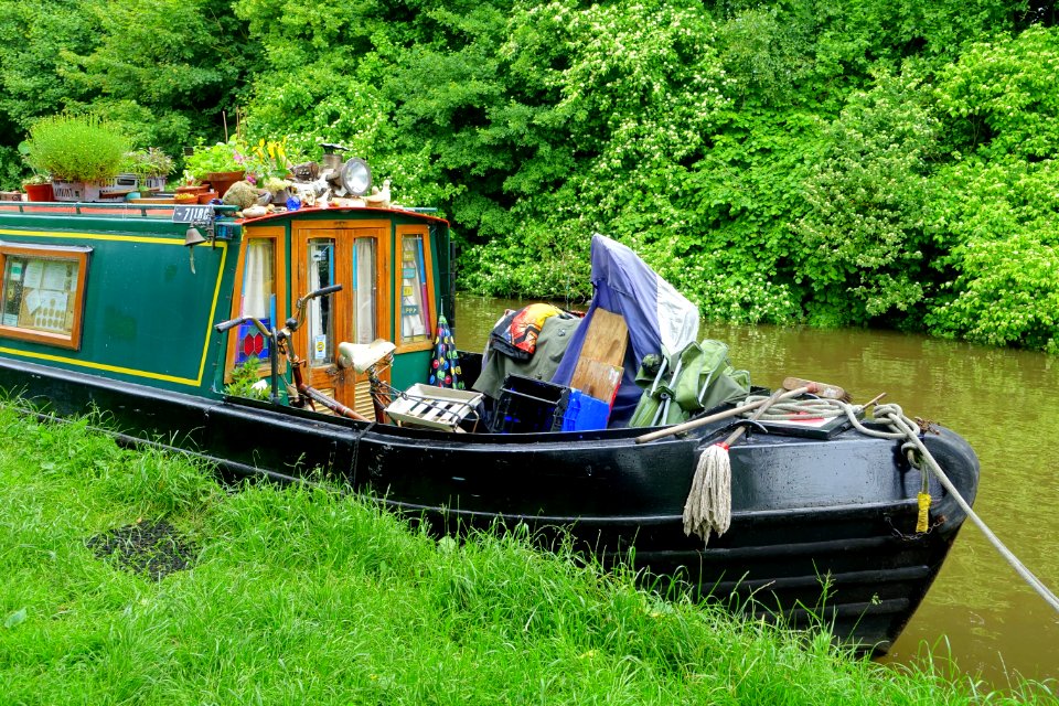Trent and Mersey Canal - Great Haywood, Staffordshire, England - DSC09823