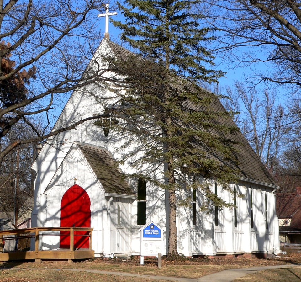 Trinity Memorial Episcopal Church (Crete, Nebraska) from SW 2
