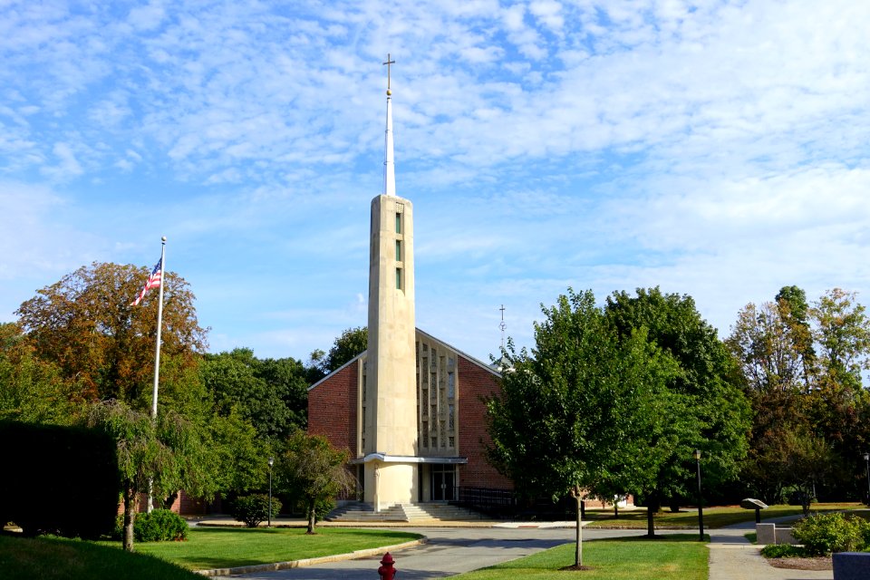 Trinity Chapel - Boston College Law School - Newton, MA - DSC07355