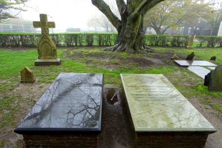 Trinity Church graveyard - Newport, Rhode Island - DSC04080
