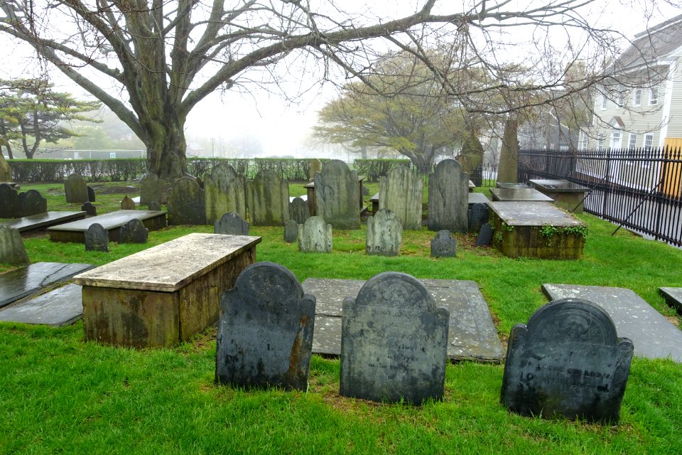 Trinity Church graveyard - Newport, Rhode Island - DSC04081
