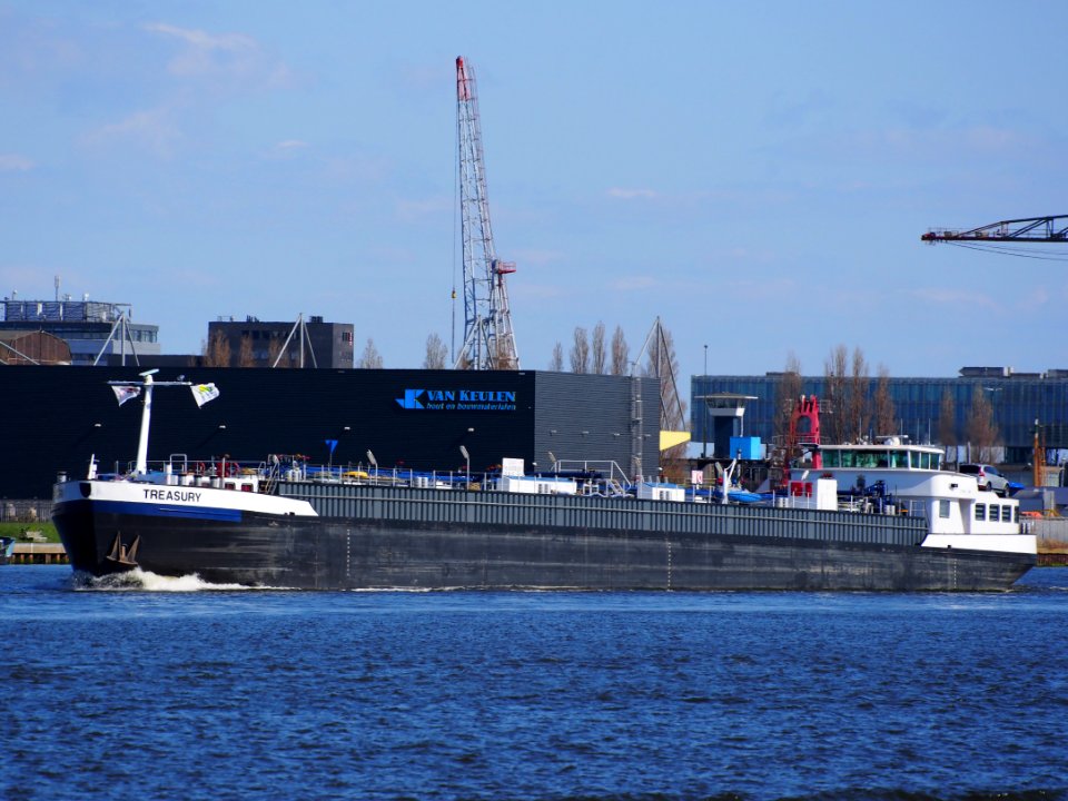Treasury, ENI 02322917, Noordzeekanaal, Port of Amsterdam, pic1