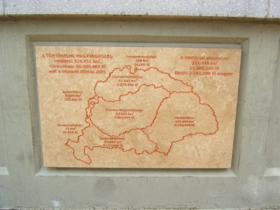 Trianon-emléktábla, Szolnok
