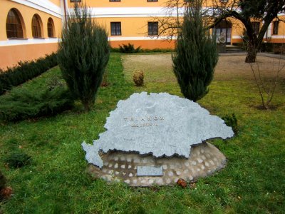 Trianon-emlékmű Nagyatádon