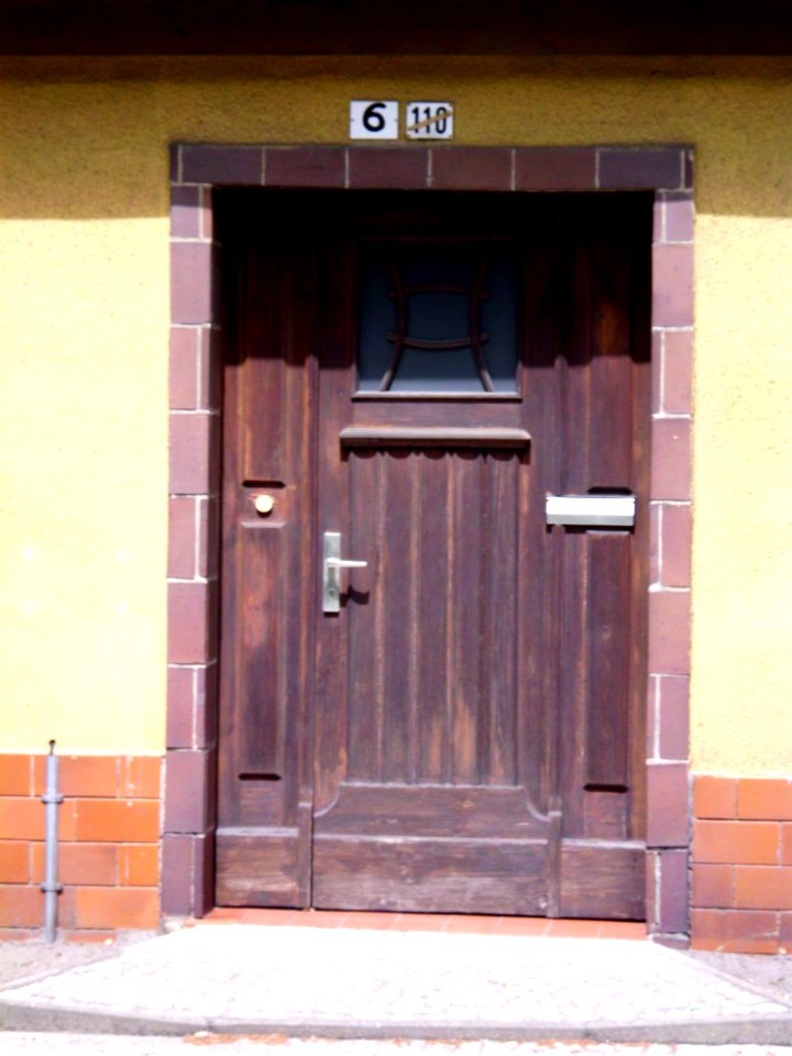 Trebbiner Straße Nr. 110 4