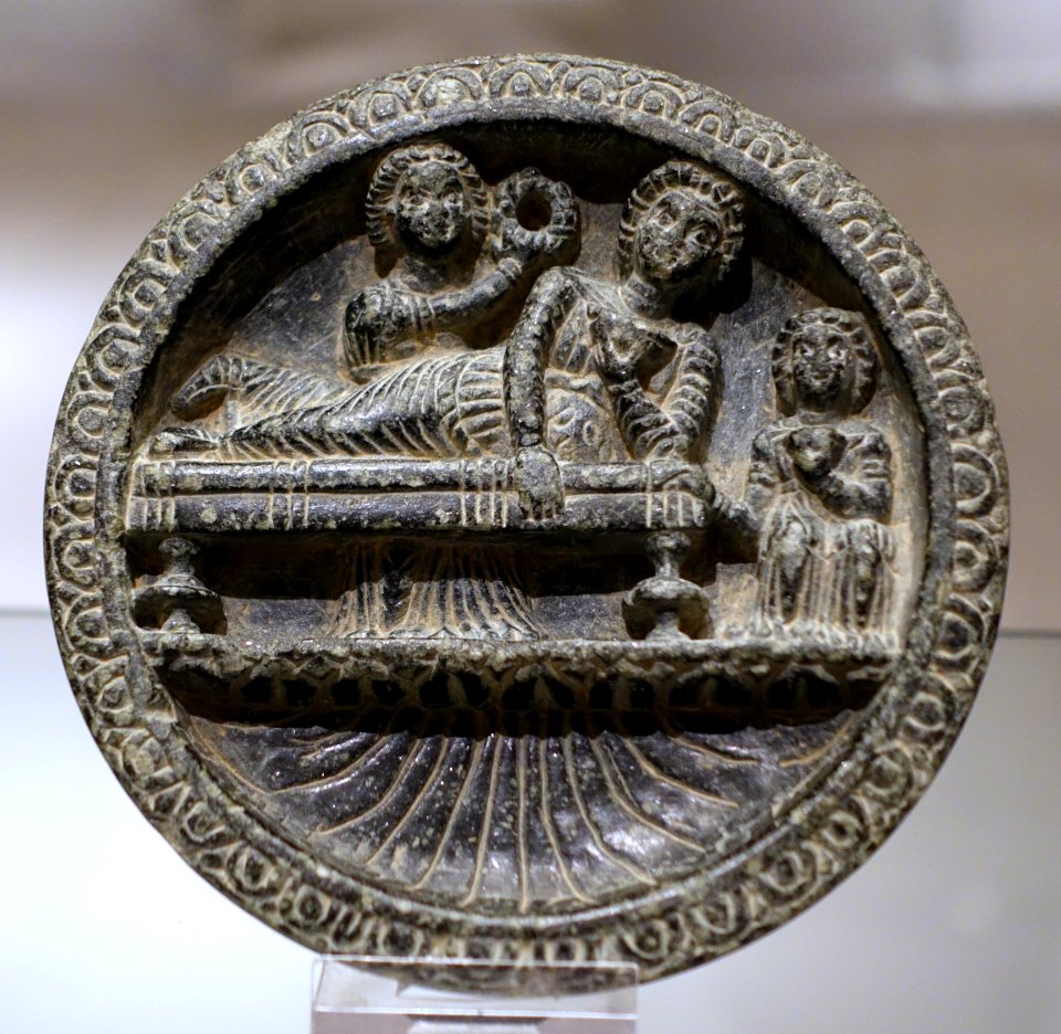 Tray showing a banqueting scene, Gandhara, 1st century AD, soapstone - Ethnological Museum, Berlin - DSC01666