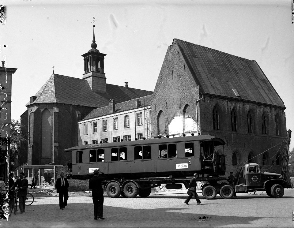 Treinwagon als noodwoning te Zutphen, Bestanddeelnr 902-7863
