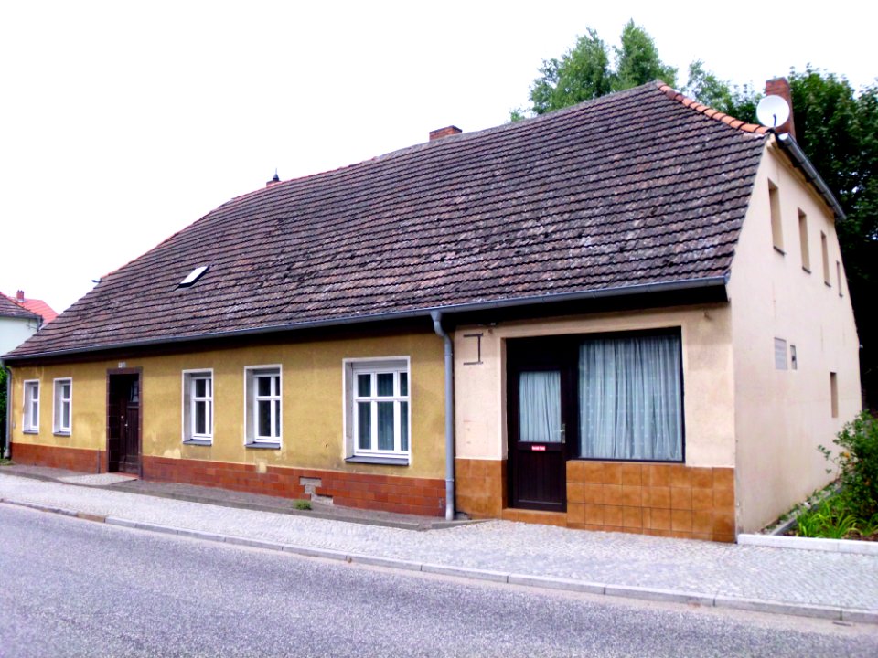 Trebbiner Straße Nr. 110 3