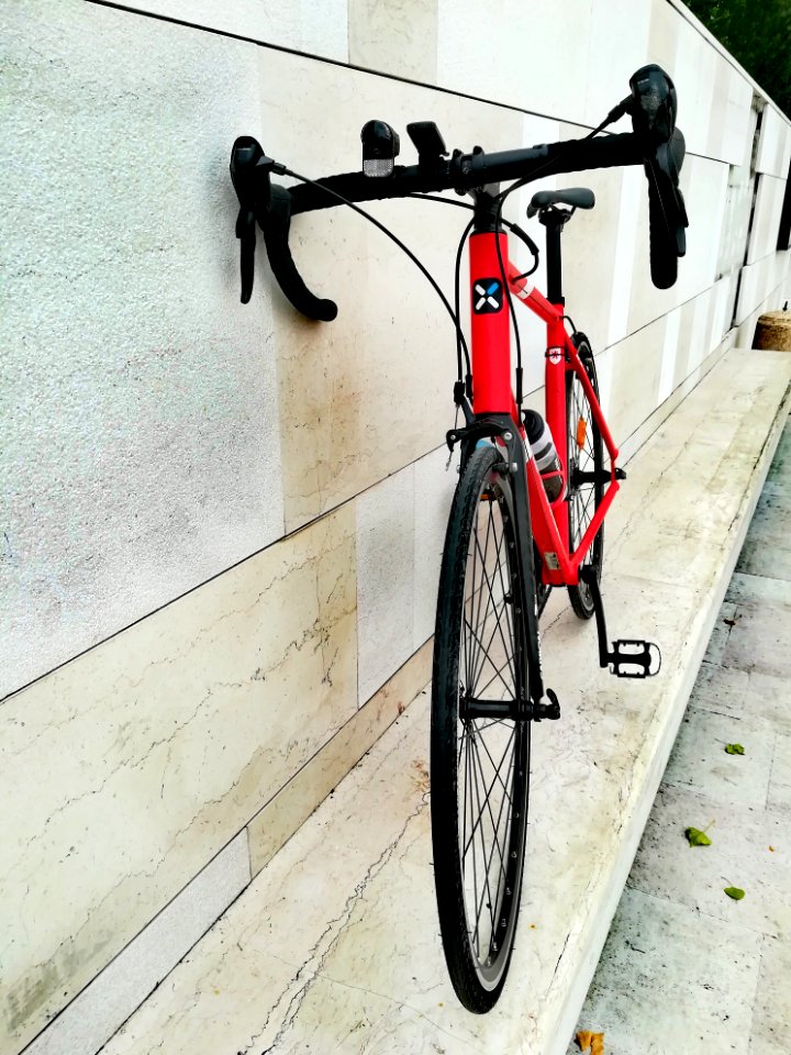 Triban 500 red on wall