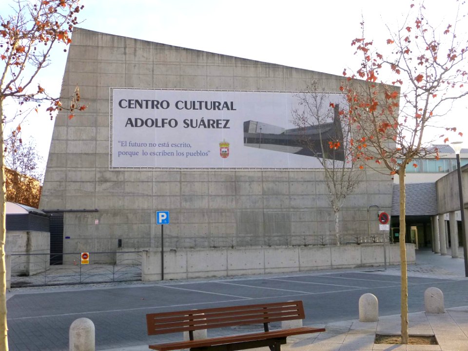 Tres Cantos - Centro Cultural Adolfo Suárez 1