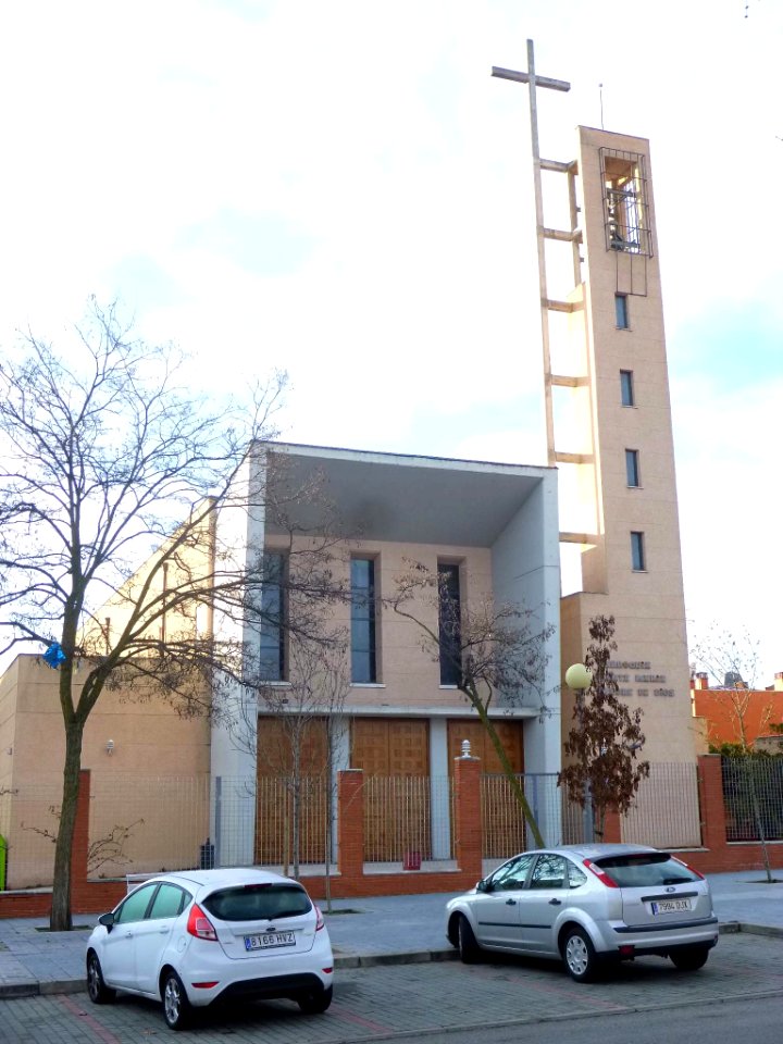 Tres Cantos - Iglesia de Santa María Madre de Dios 4