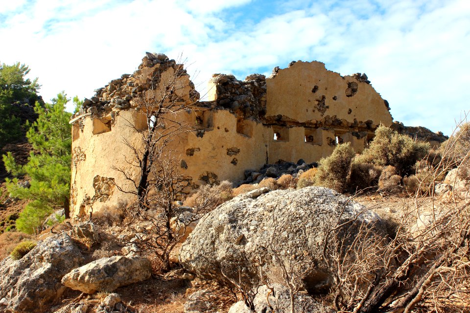 Tripiti beach – Fortress - 02