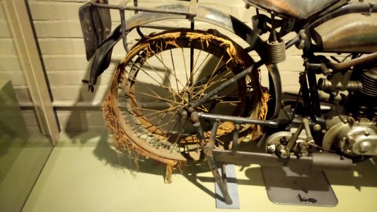 Triumph Model H rotten wheel