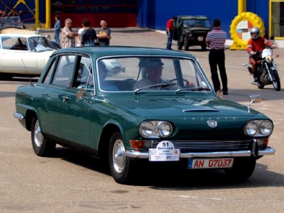 Triumph 2000 Salon (1966) p1