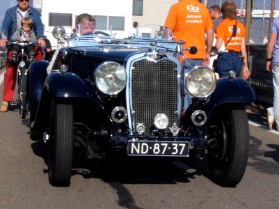 Triumph Gloria Southern Cross, dutch licence registration ND-87-37 pic6