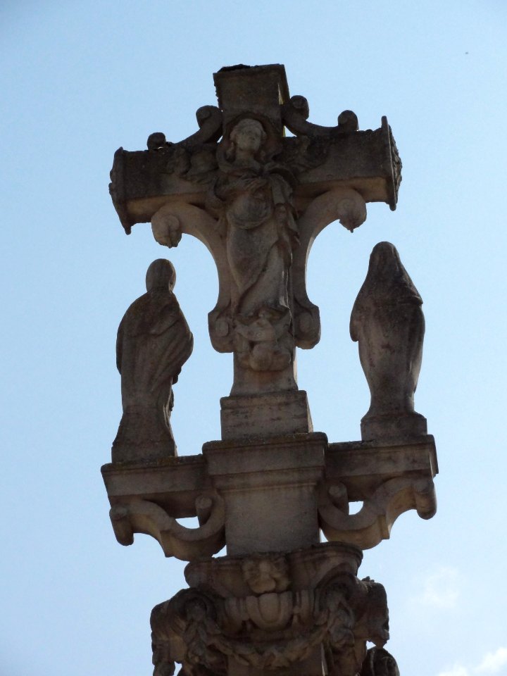 Troussey (Meuse) Croix du parvis, croix verso