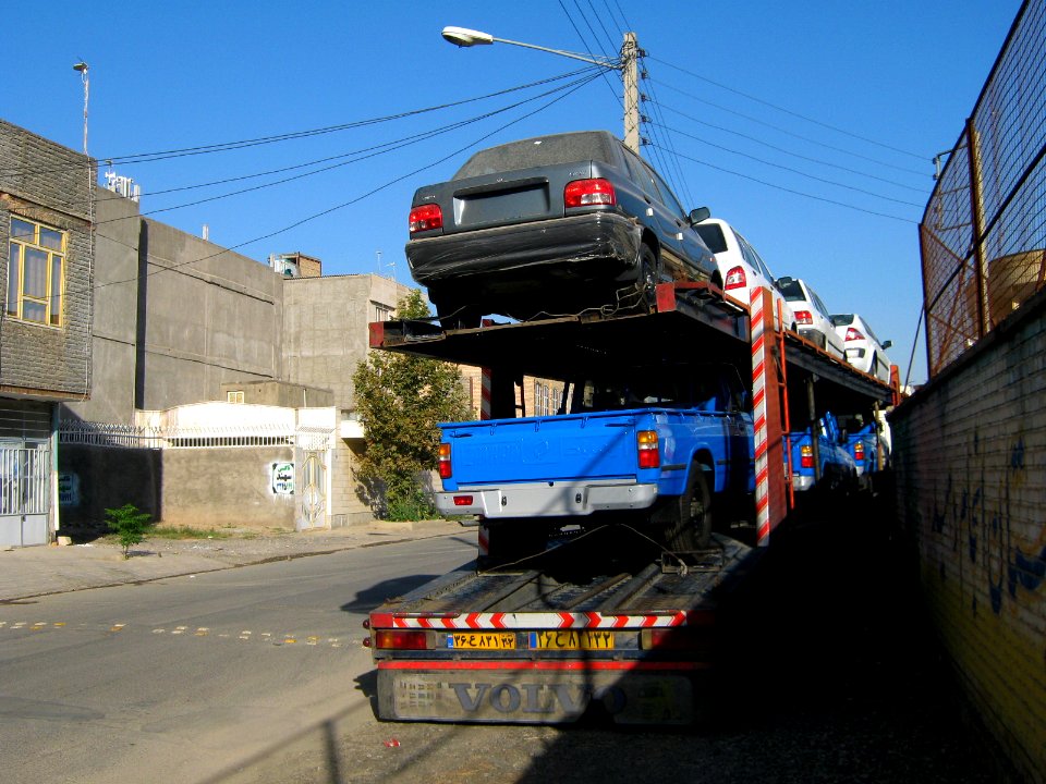 Truck Carrying Cars - Nishapur 3