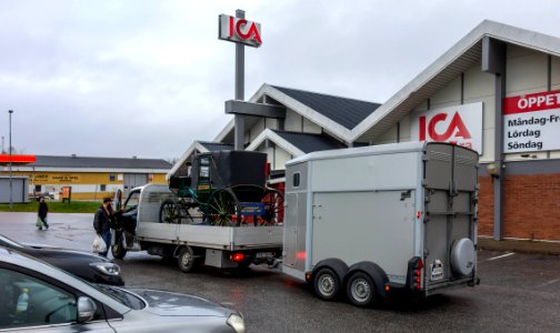 Truck with coach and horse trailer 2