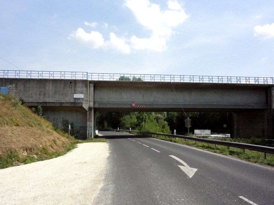 Troussey (Meuse) Pont-canal de Troussey (05)