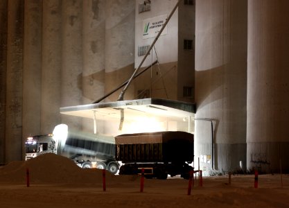 Truck at SOK Toppila Mill 20110103