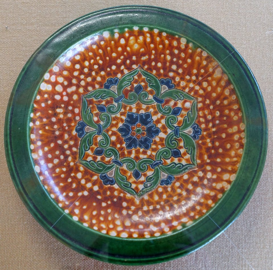 Tripod tray, China, Tang dynasty, 700s AD, ceramic - Hakone Museum of Art - Hakone, Kanagawa, Japan - DSC08319