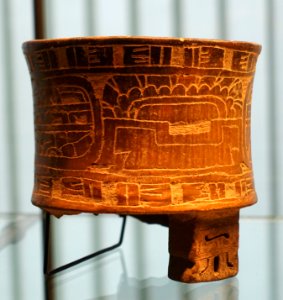 Tripod vase - Teotihuacán culture - Ethnological Museum, Berlin - DSC00846