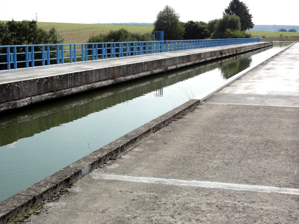 Troussey (Meuse) Pont-canal de Troussey (03)