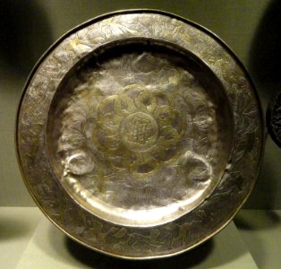 Tripod Offering Plate, China, Tang dynasty, c. 8th-9th century AD, engraved silver with partial gilding - San Diego Museum of Art - DSC06463 photo