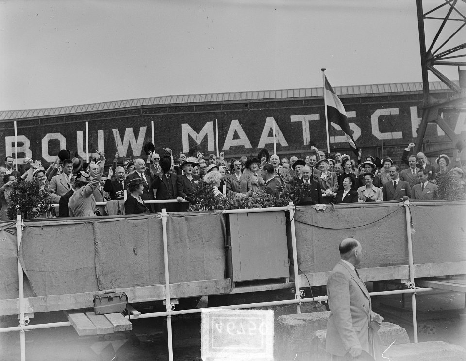Tribune met genodigden, Bestanddeelnr 904-6750