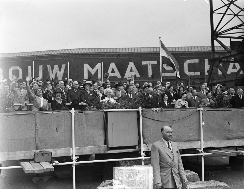 Tribune met genodigden, Bestanddeelnr 904-6752