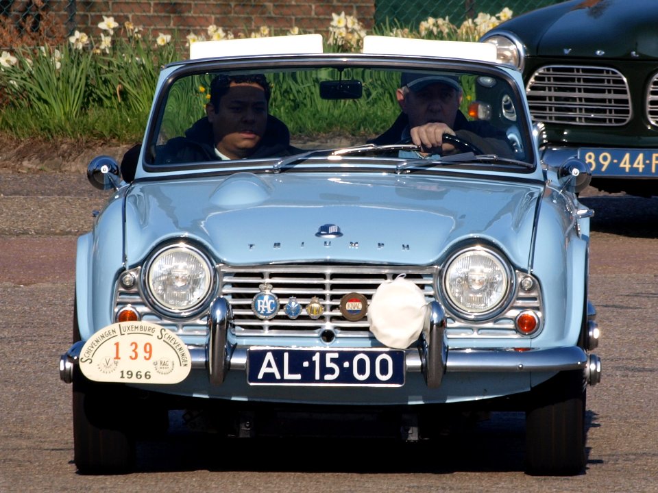 Triumph TR-4 Cabrio (1963), Dutch licence AL-15-00, pic1