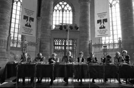 Tribunaal voor de Vrede in de St. Laurenskerk in Rotterdam overzicht, Bestanddeelnr 933-4307