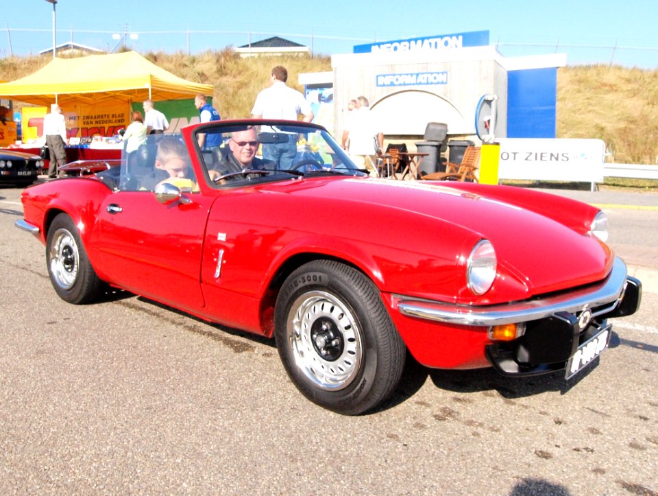 Triumph Spitfire 1500 TC dutch licence registration 11-VN-73 pic3