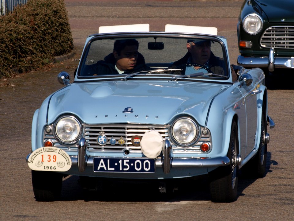 Triumph TR-4 Cabrio (1963), Dutch licence AL-15-00, pic2