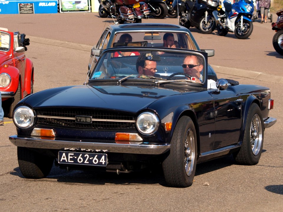 Triumph TR 6 dutch licence registration AE-62-64 pic1