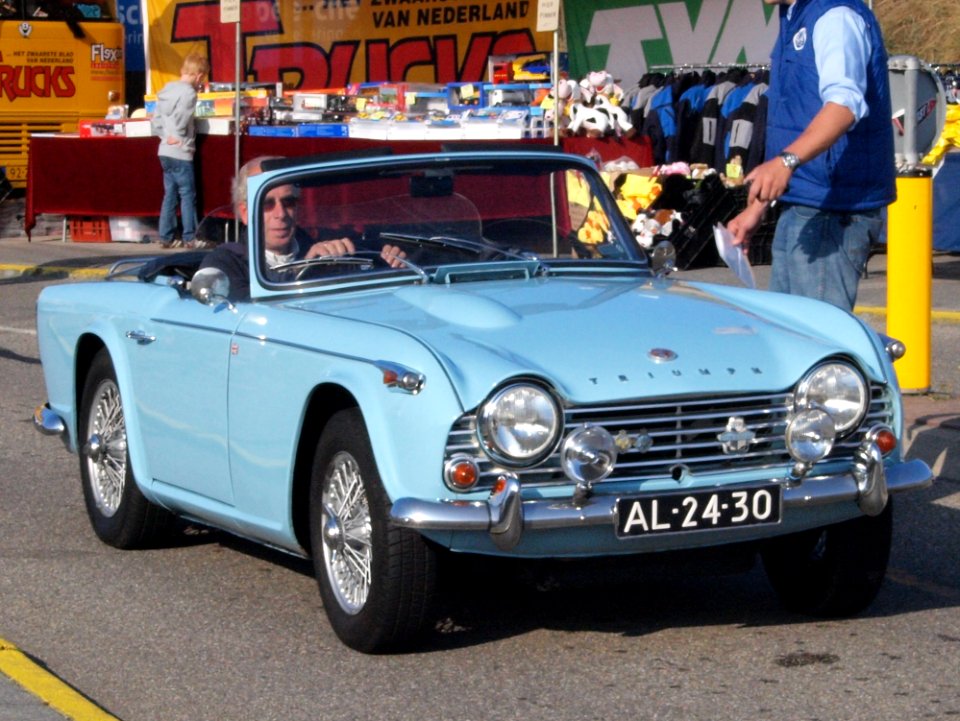 Triumph TR 4 A dutch licence registration AL-24-30 pic2