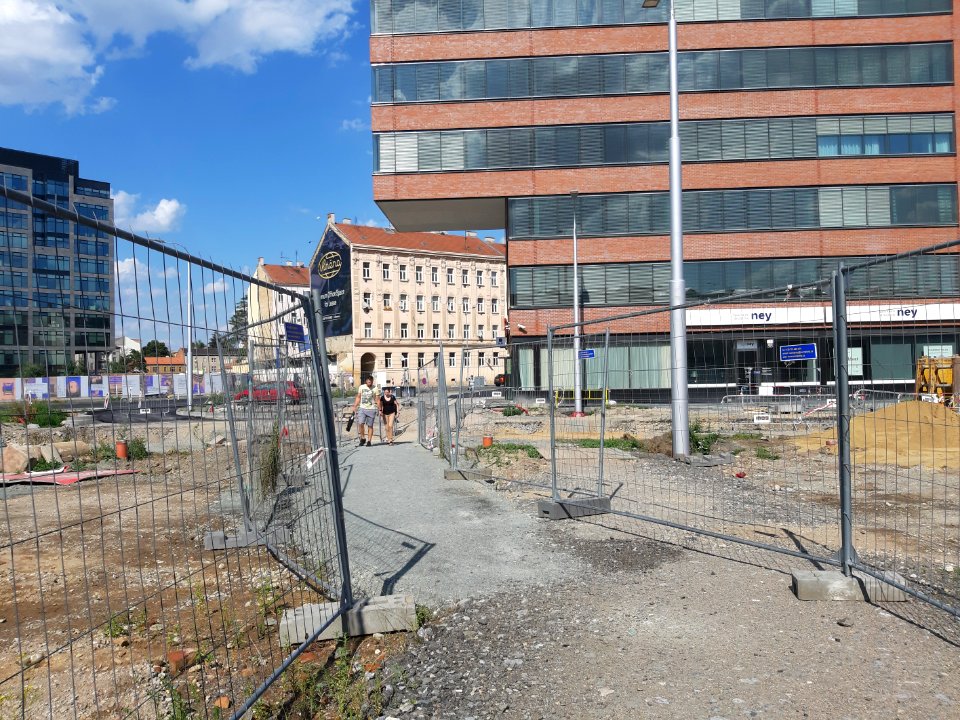 TRNITÁ VÝSTAVBA 20200722 161931