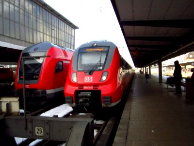Triebwagen 442 727 DB