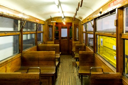 Triebwagen 240 005-8 (854) innenraum - Straßenbahnmuseum Dresden