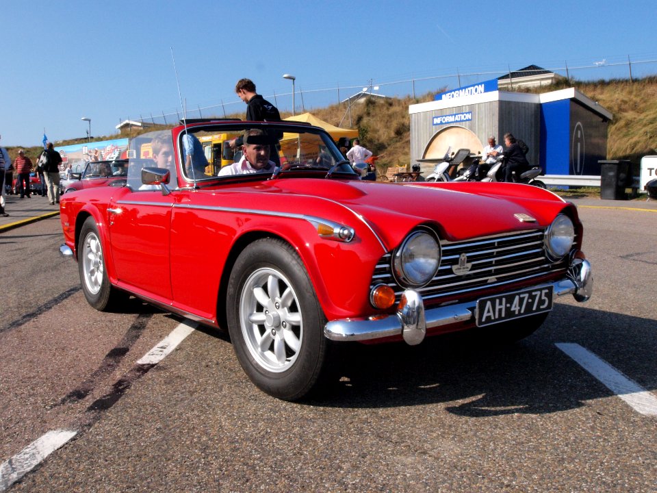 Triumph TR 250 dutch licence registration AH-47-75 pic2