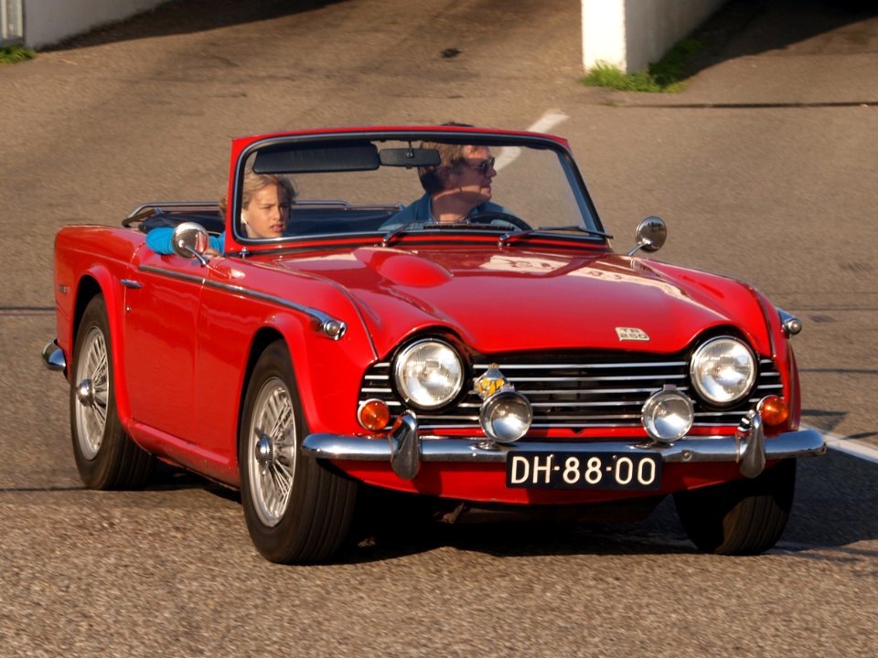 Triumph TR250 dutch licence registration DH-88-00-