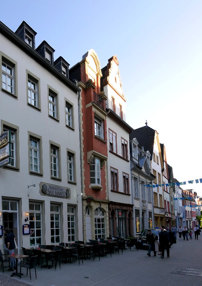 TrierNeustrasseDenkmalzone18bis29H1a