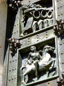 Valle de los Caídos - Puerta de la Abadía 08