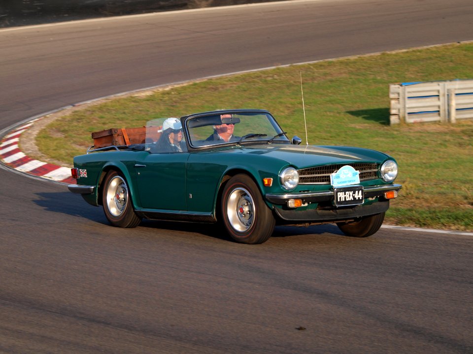 Triumph TR 6 dutch licence registration PH-BX-44 pic2