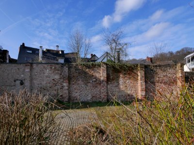 Trier-ehrang-StadtmauerH2a